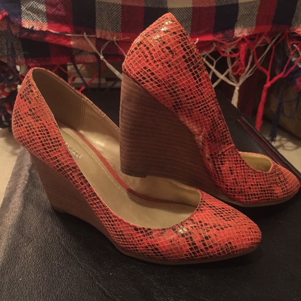 Kenneth Cole shoes